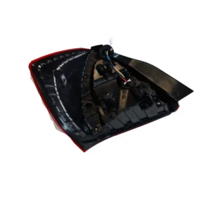خطر عقب راست جیلی GC6 اکسلنت